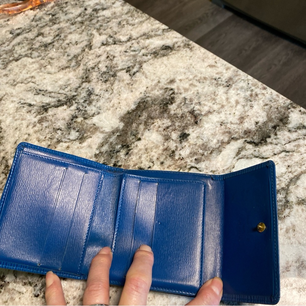 Louis Vuitton women bifold blue wallet monogram made in France good condition - Picture 3 of 9